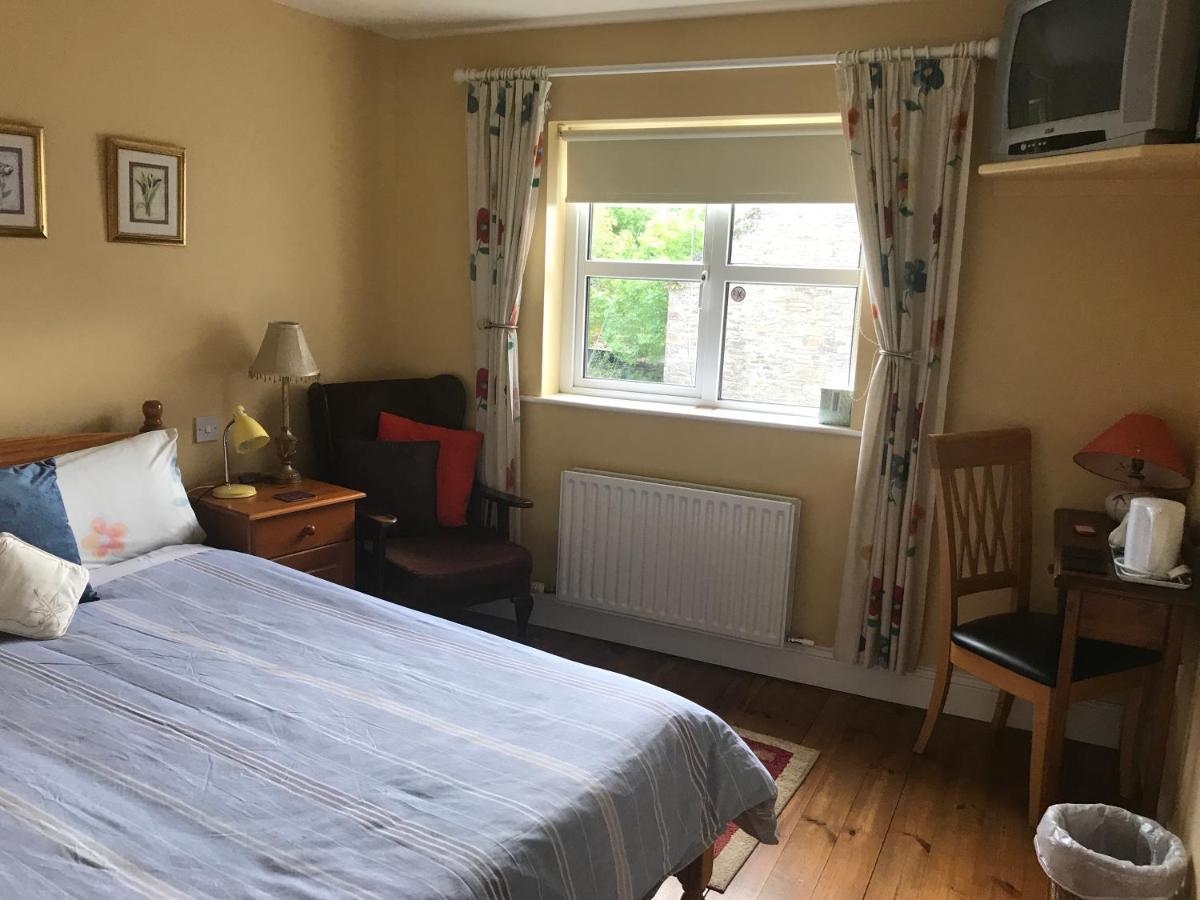 Teac Seain Bar & Bnb Annascaul Luaran gambar