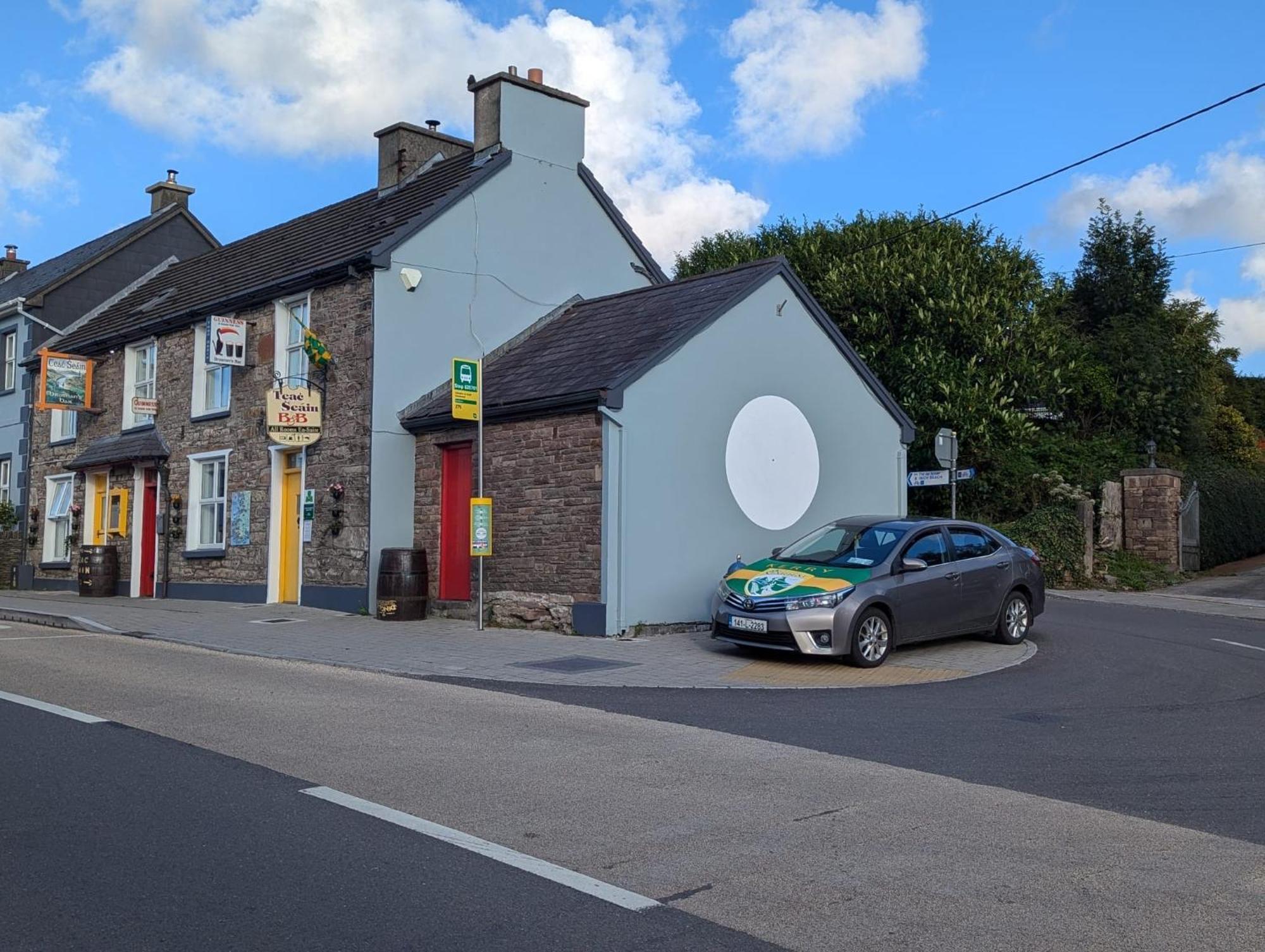 Teac Seain Bar & Bnb Annascaul Luaran gambar